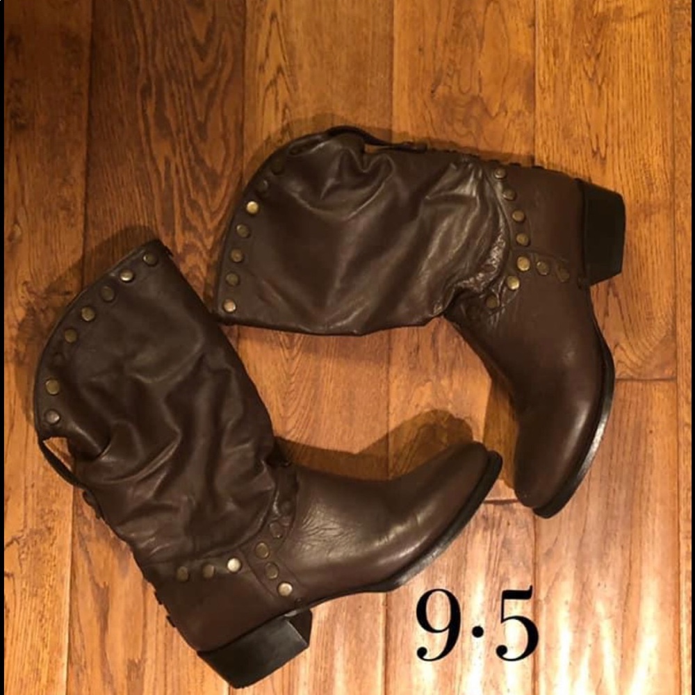 Lane women’s boots 9.5